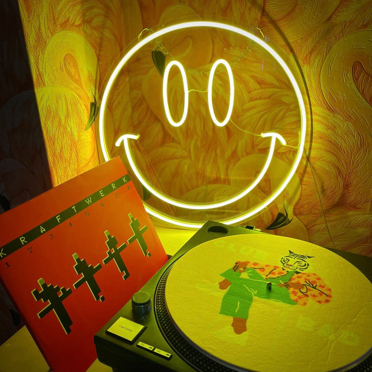 NeonCow™ Retro Smiley Face